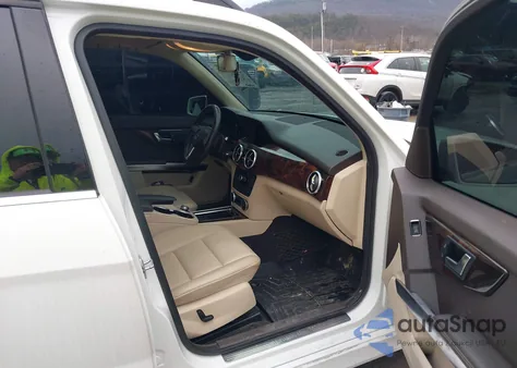 2013 Mercedes-Benz Glk 350 4Matic z USA, uszkodzony, nr VIN WDCGG8JB5DF999009